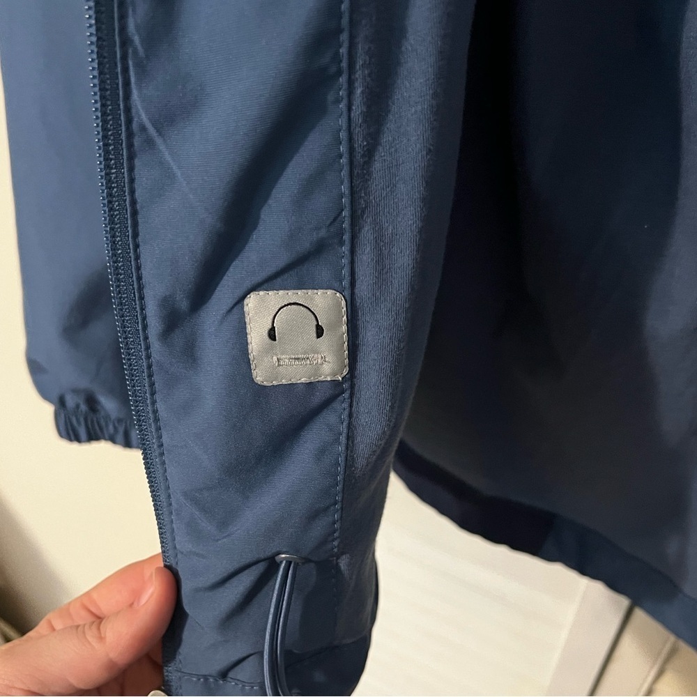 Nike Men’s Full Zip Large Blue Roll & Zippered Hood Workout Jacket - Picture 7 of 11